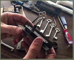  Puyallup Expert Locksmith  Puyallup, WA 253-733-7630